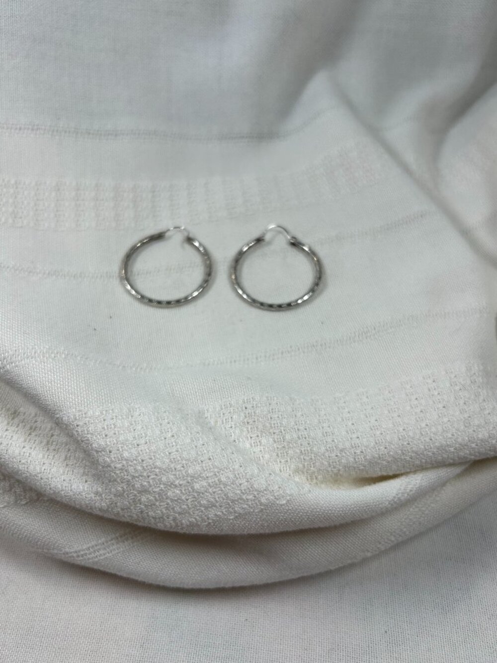 Silver Toned Hoop Earrings Twisted Rope Texture - Pre-owned
